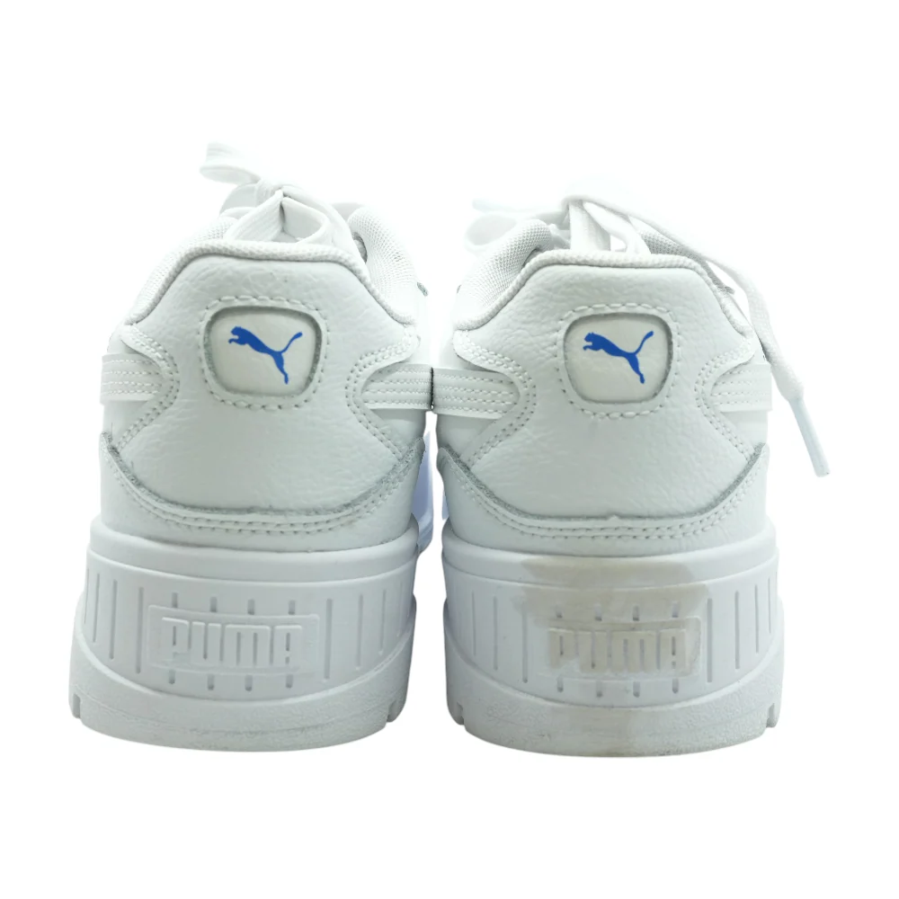 Low-Top Athletic Shoes - Image 2
