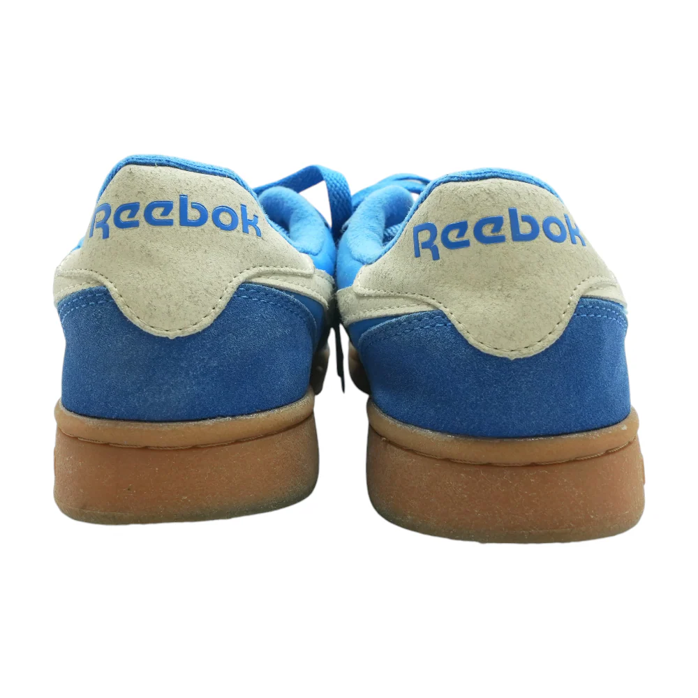 Low-Top Athletic Shoes - Image 2