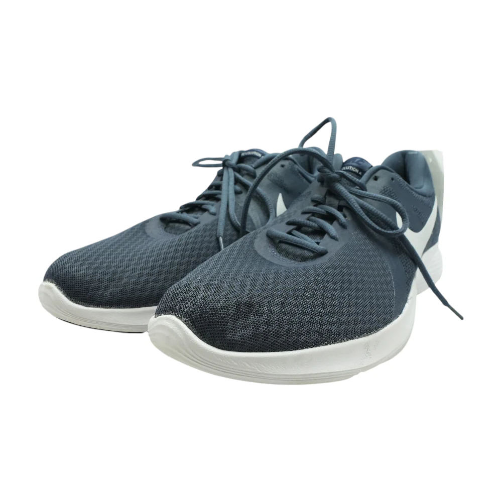 Air Zoom Pegasus Low-Top Athletic Shoes