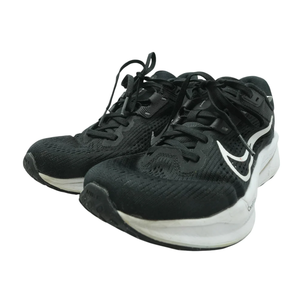 Quest 6 Low-Top Athletic Shoes