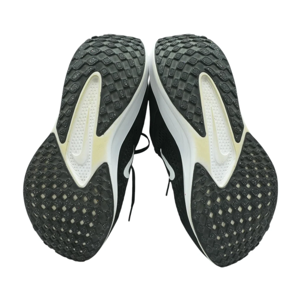 Quest 6 Low-Top Athletic Shoes - Image 3