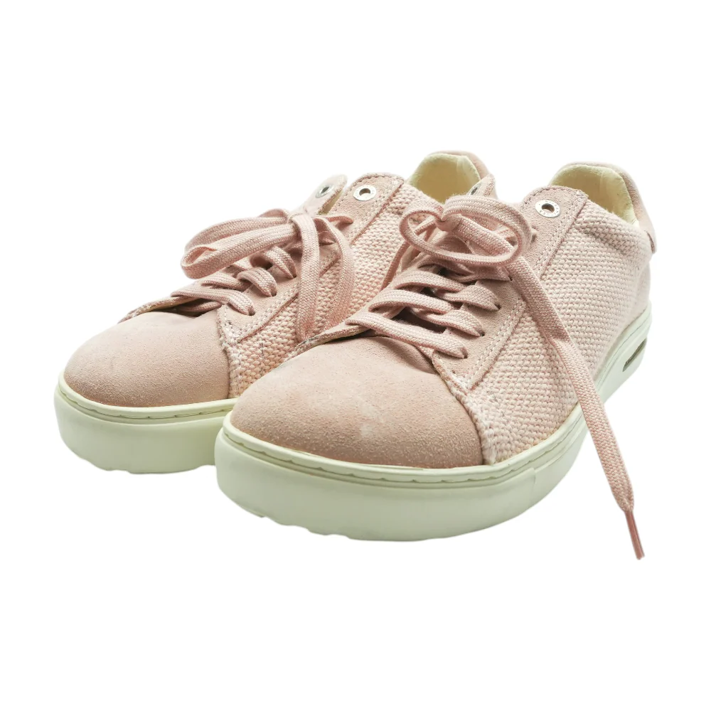 Bend Low Low-Top Athletic Shoes