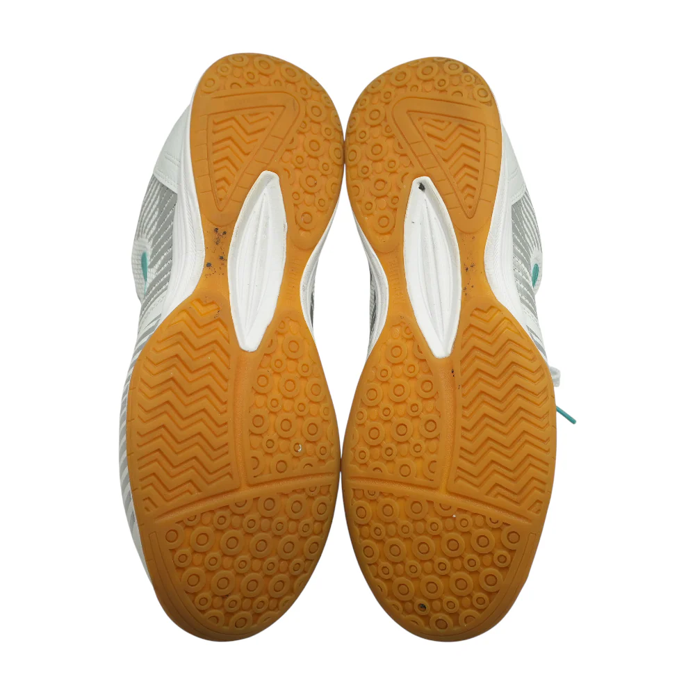 Gray Low-Top Athletic Shoes - Image 3