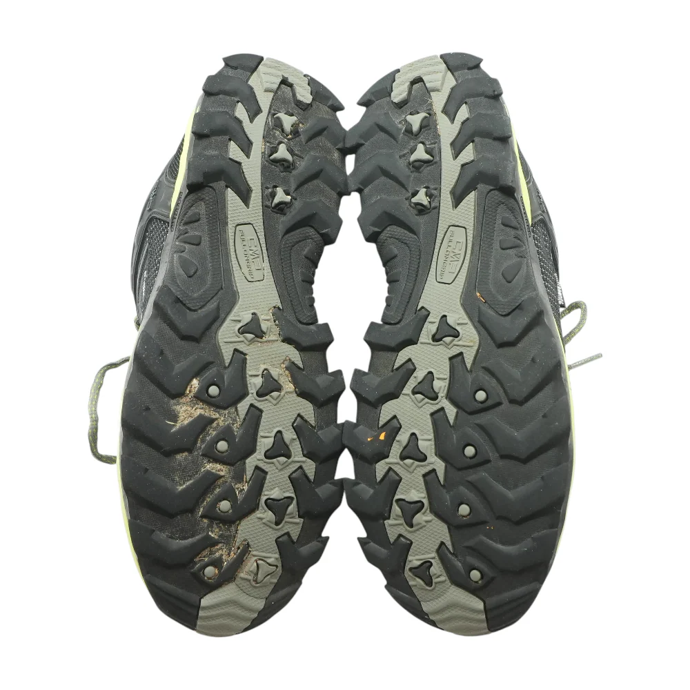 Black Low-Top Athletic Shoes - Image 3