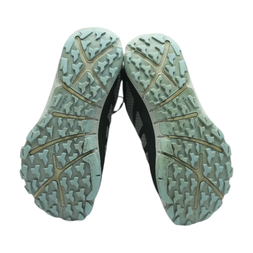 Gray Low-Top Athletic Shoes - Image 3