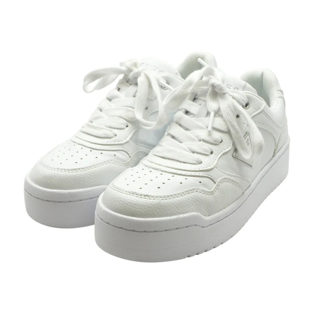Miram Low-Top Athletic Shoes