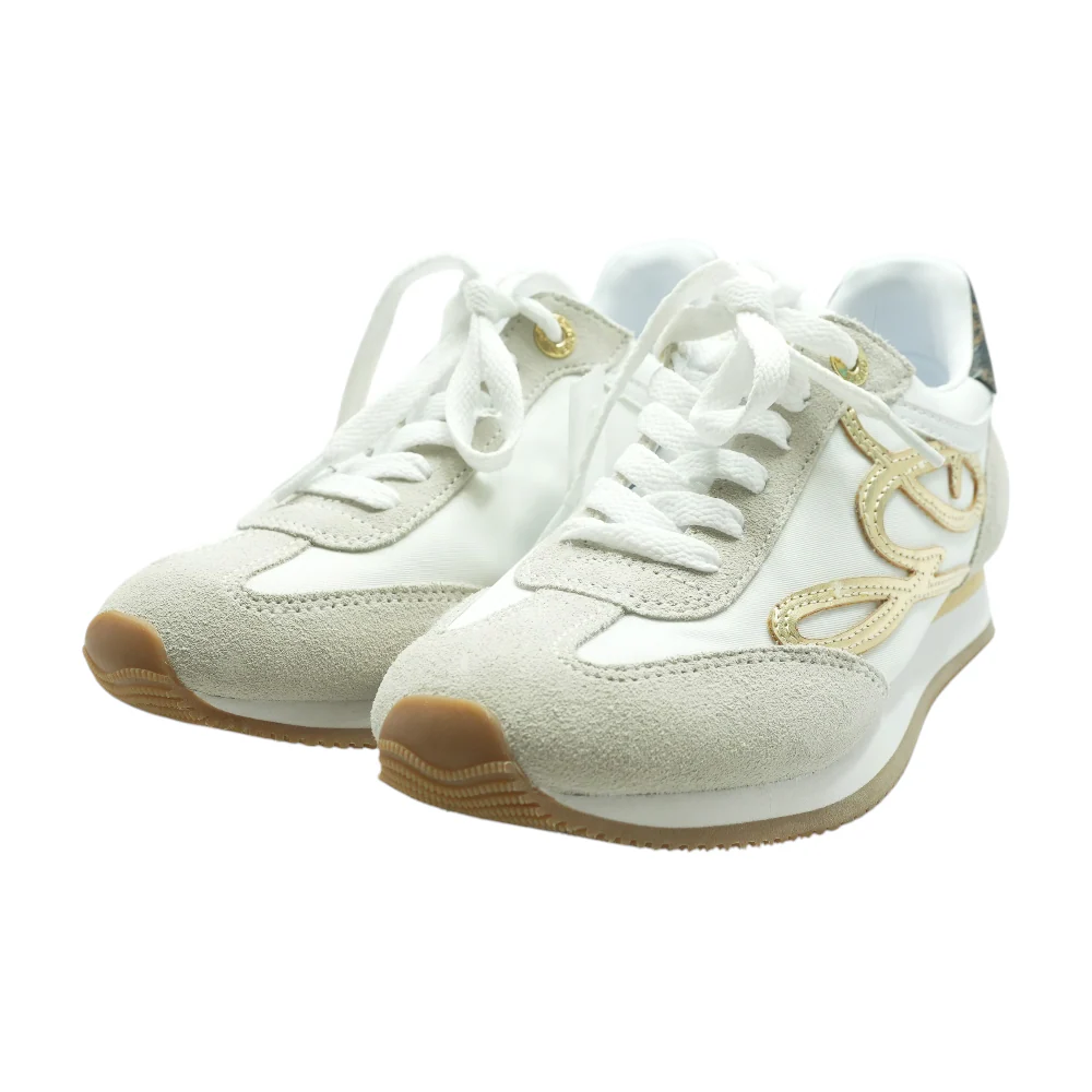 Skroll Low-Top Athletic Shoes