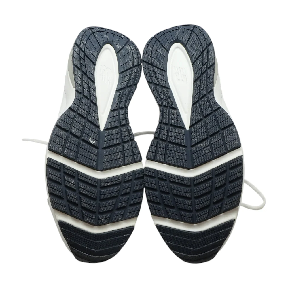 608 Low-Top Athletic Shoes - Image 3