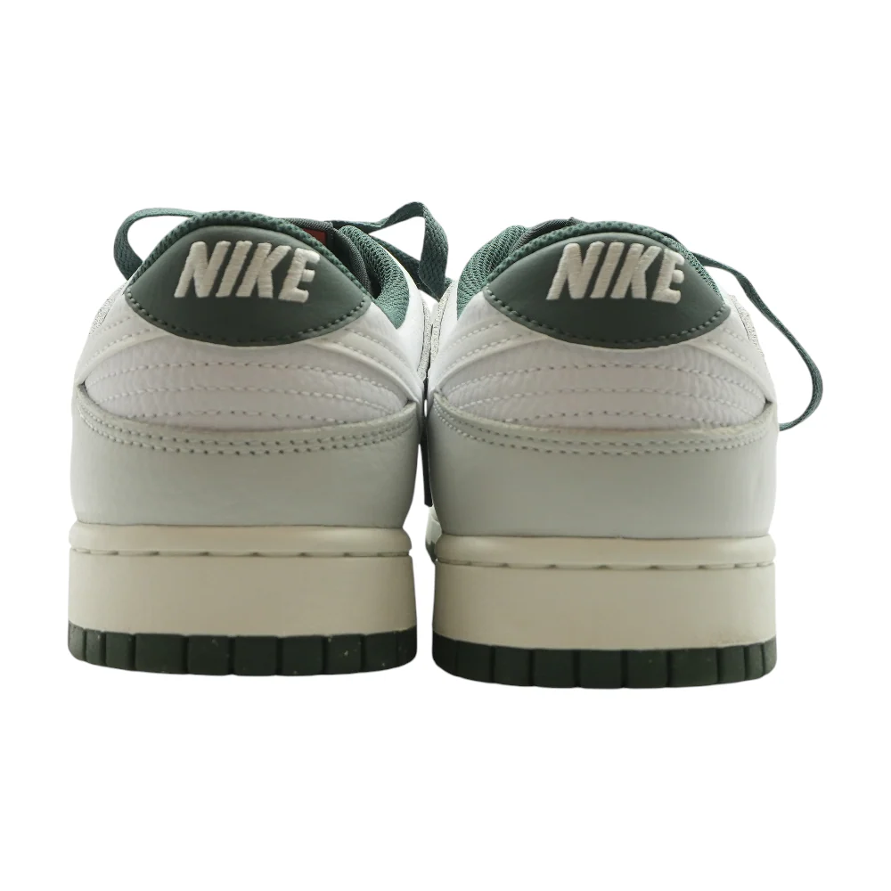 Dunk Low Retro SE Low-Top Athletic Shoes - Image 2