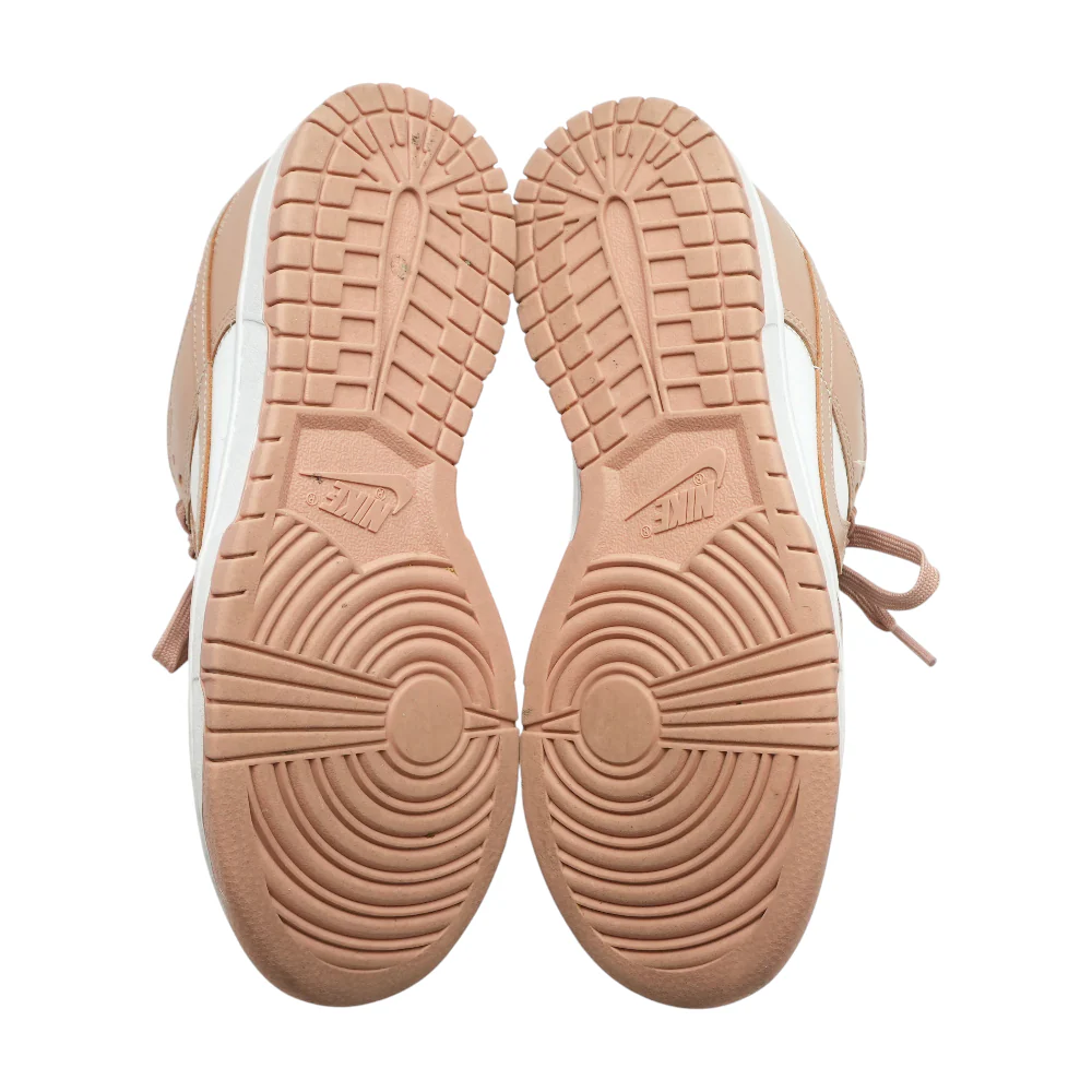 Dunk Low Low-Top Athletic Shoes - Image 3