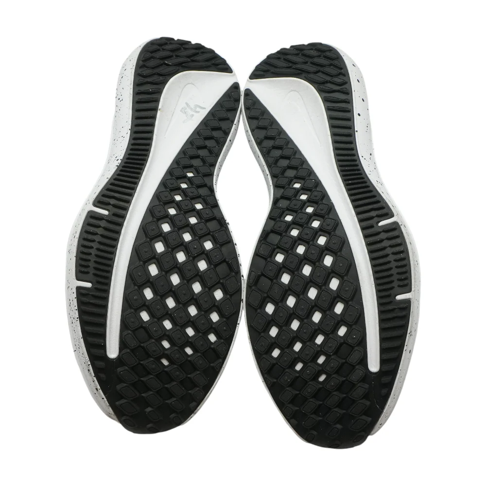 Air Winflo 10 Low-Top Athletic Shoes - Image 3