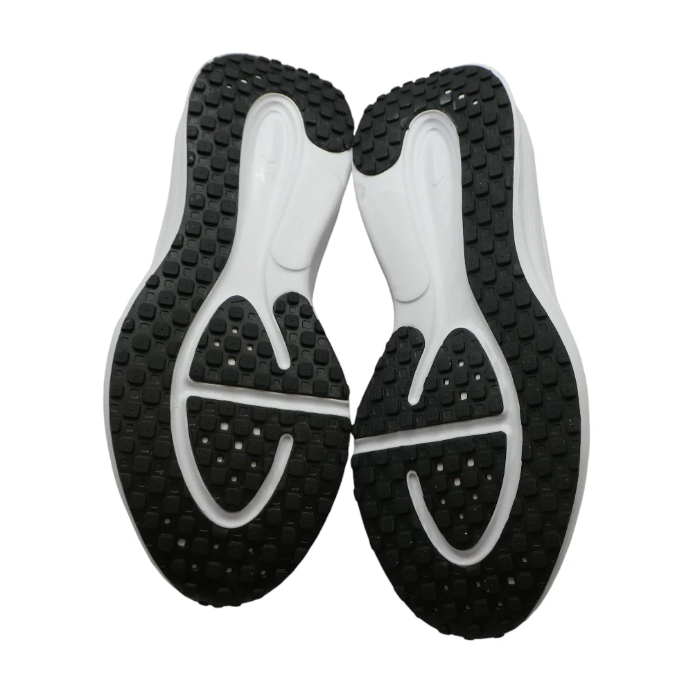 Revolution 8 Low-Top Athletic Shoes - Image 3
