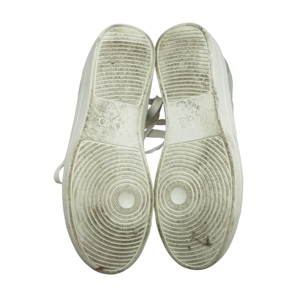 Viv Classic Low-Top Athletic Shoes - Image 3