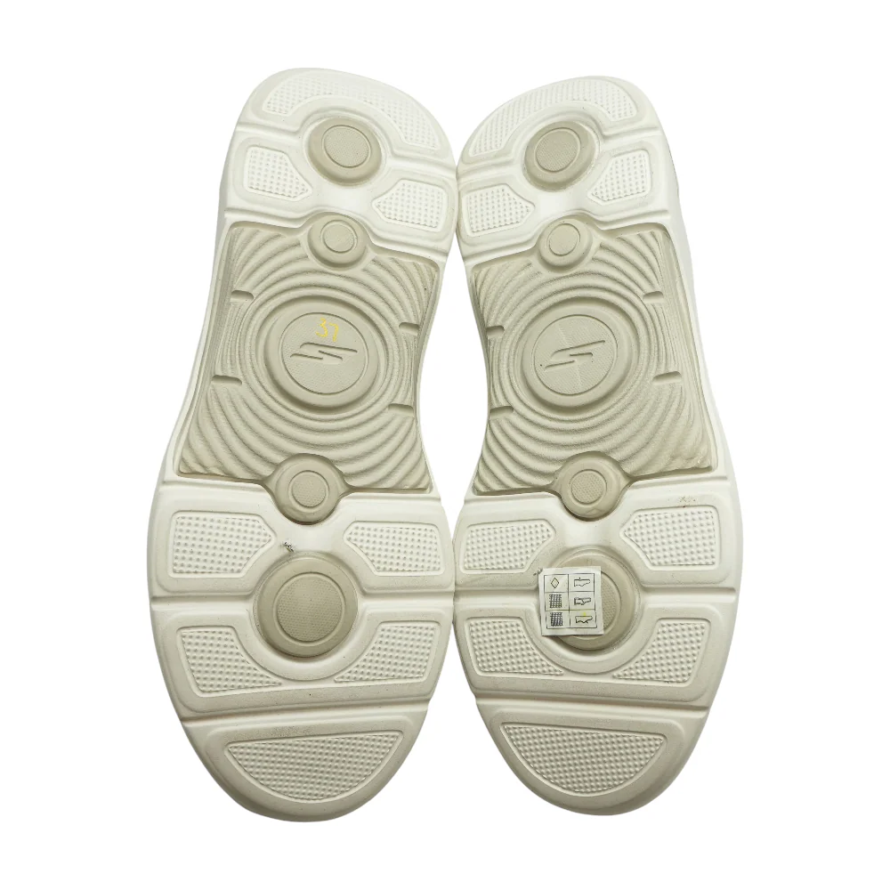 Go Walk Low-Top Athletic Shoes - Image 3