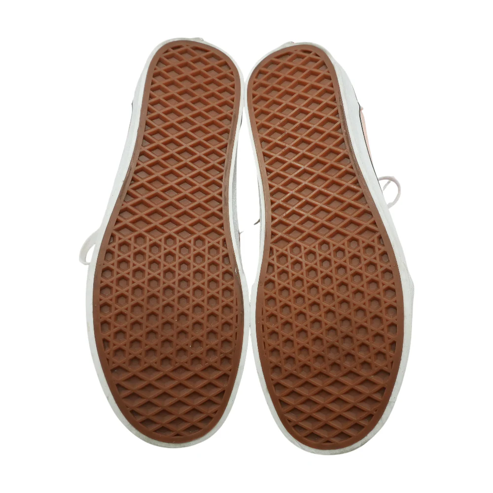 Coral Low-Top Athletic Shoes - Image 3