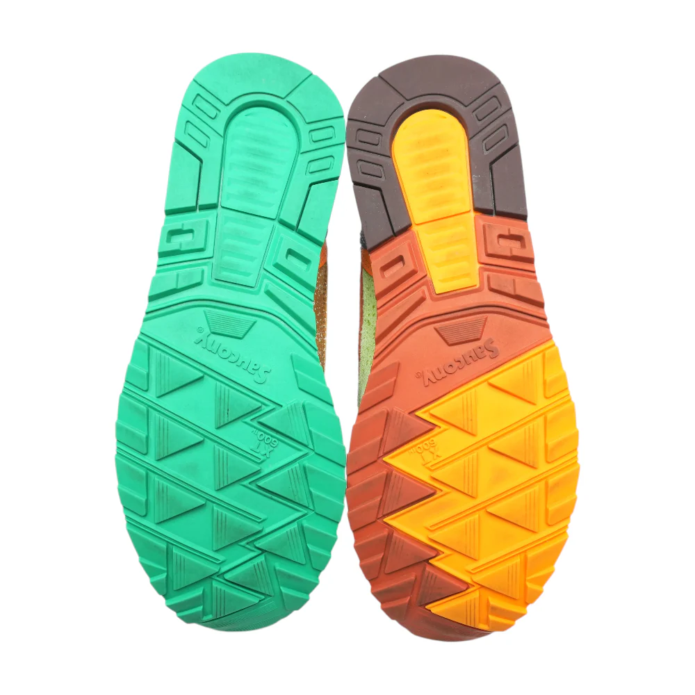 Food Fight Low-Top Athletic Shoes - Image 3