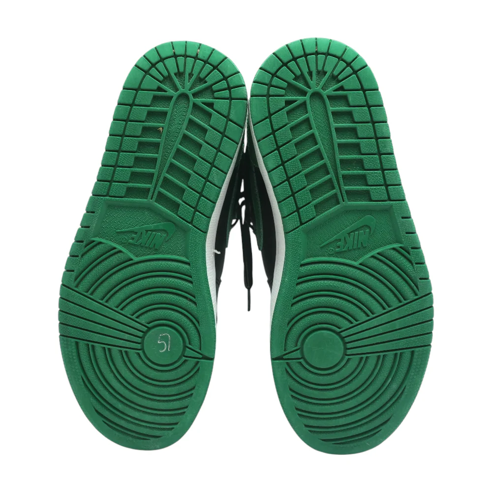 Air Jordan 1 Retro High-Top Athletic Shoes - Image 3