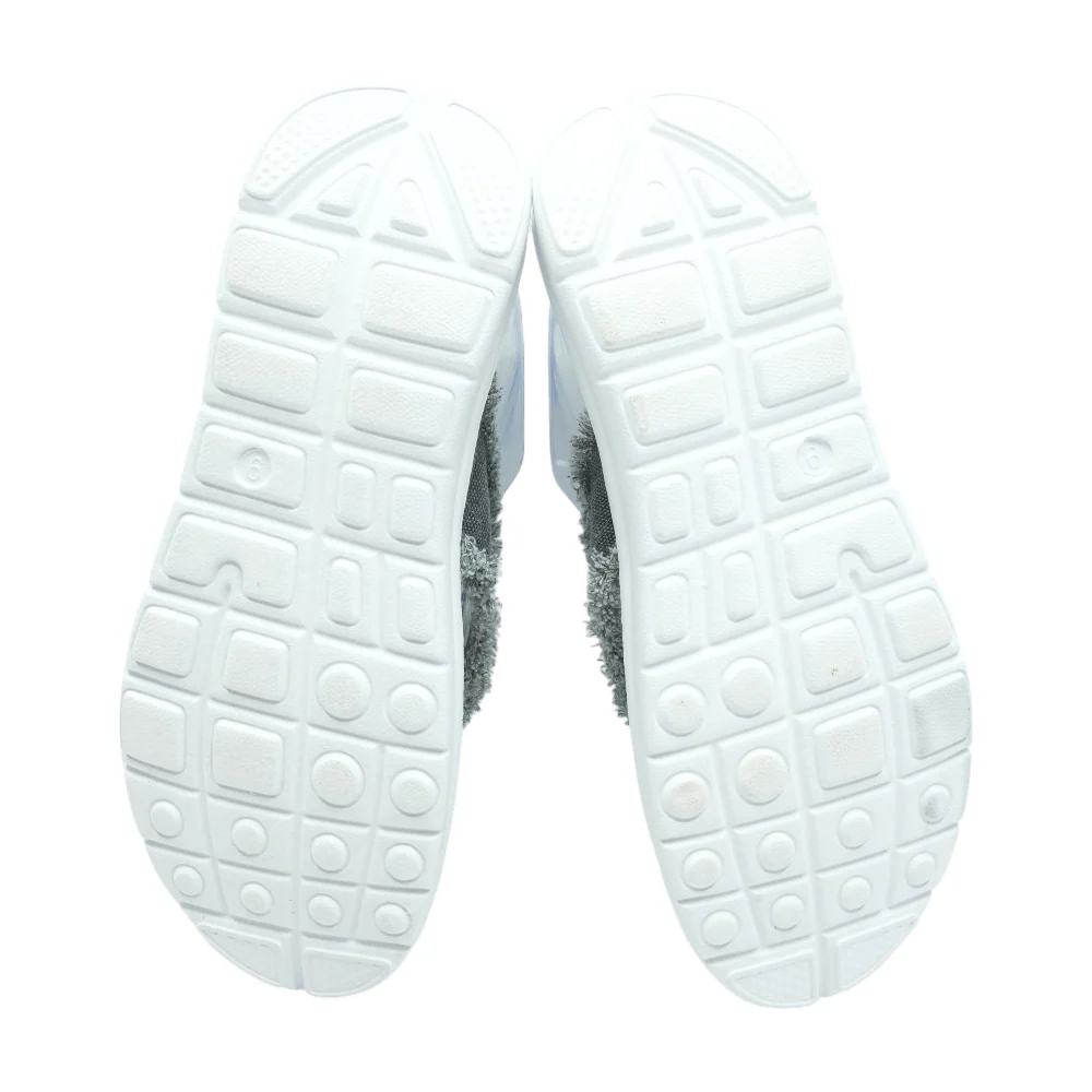 Gray Flip-Flop Sandals - Image 3