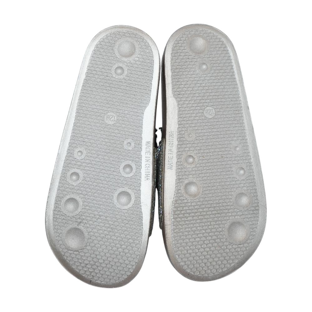 Peymin Gold Sandals - Image 3