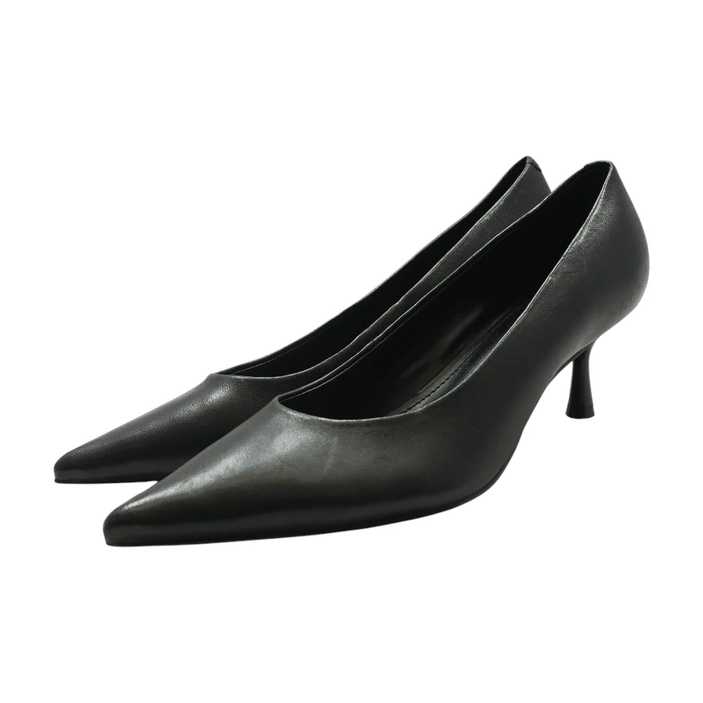Black Pump Heels