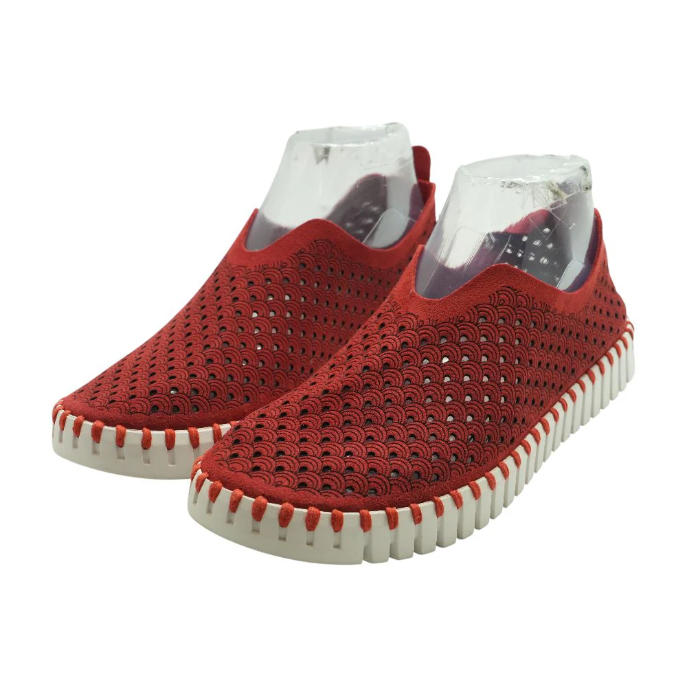 Red Boat Shoe Flats