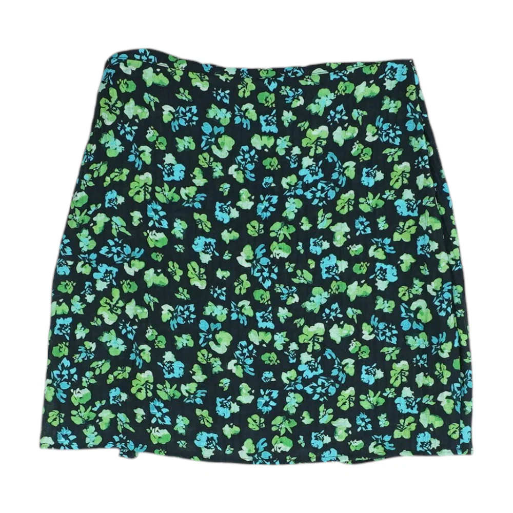 Black Floral Mini Skirt - Image 2
