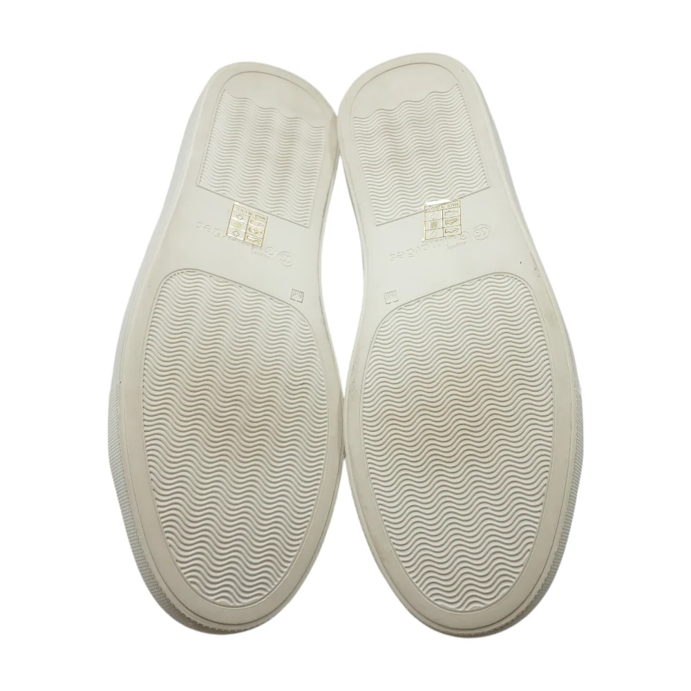 White Slip-On Casual Shoes - Image 3