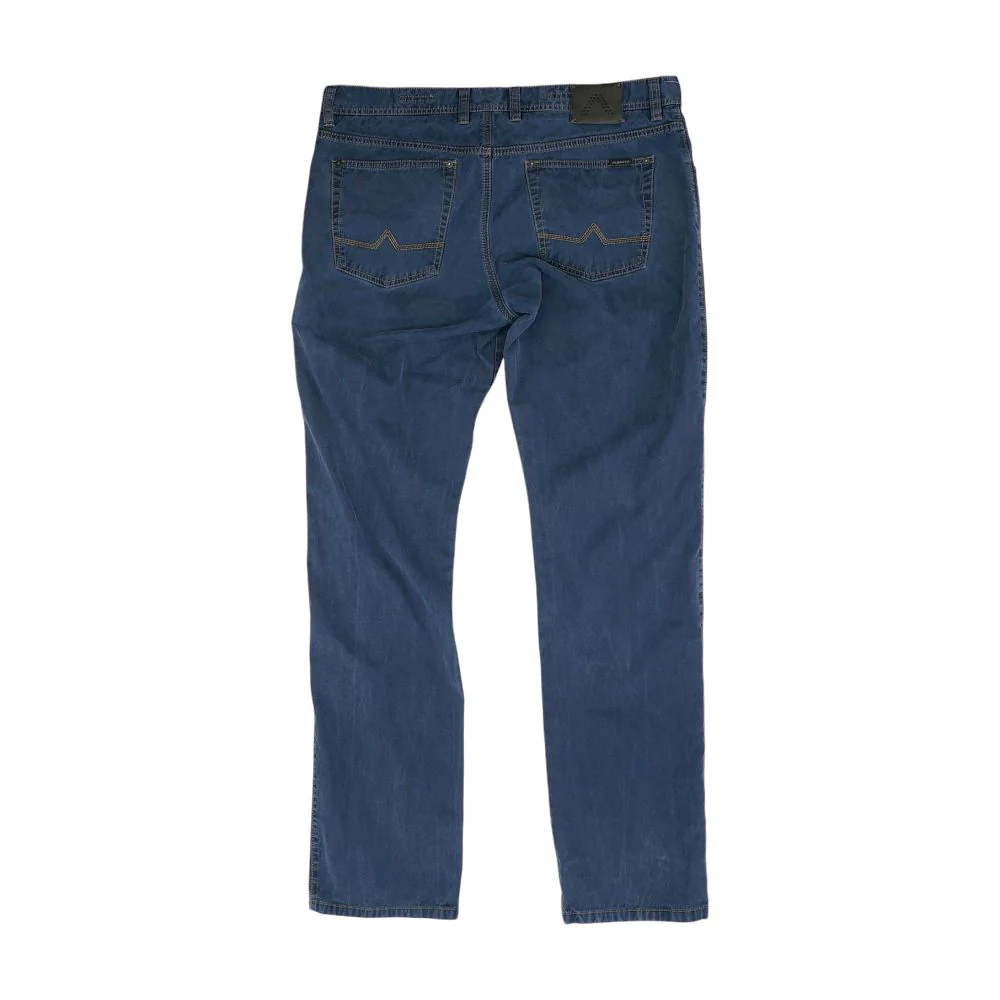 Solid Modern Jeans - Image 2