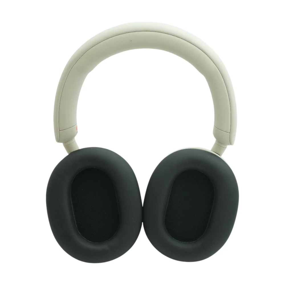 Silver WH-1000XM5 Noise Cancelling Headphones With Black Earpads - Image 2