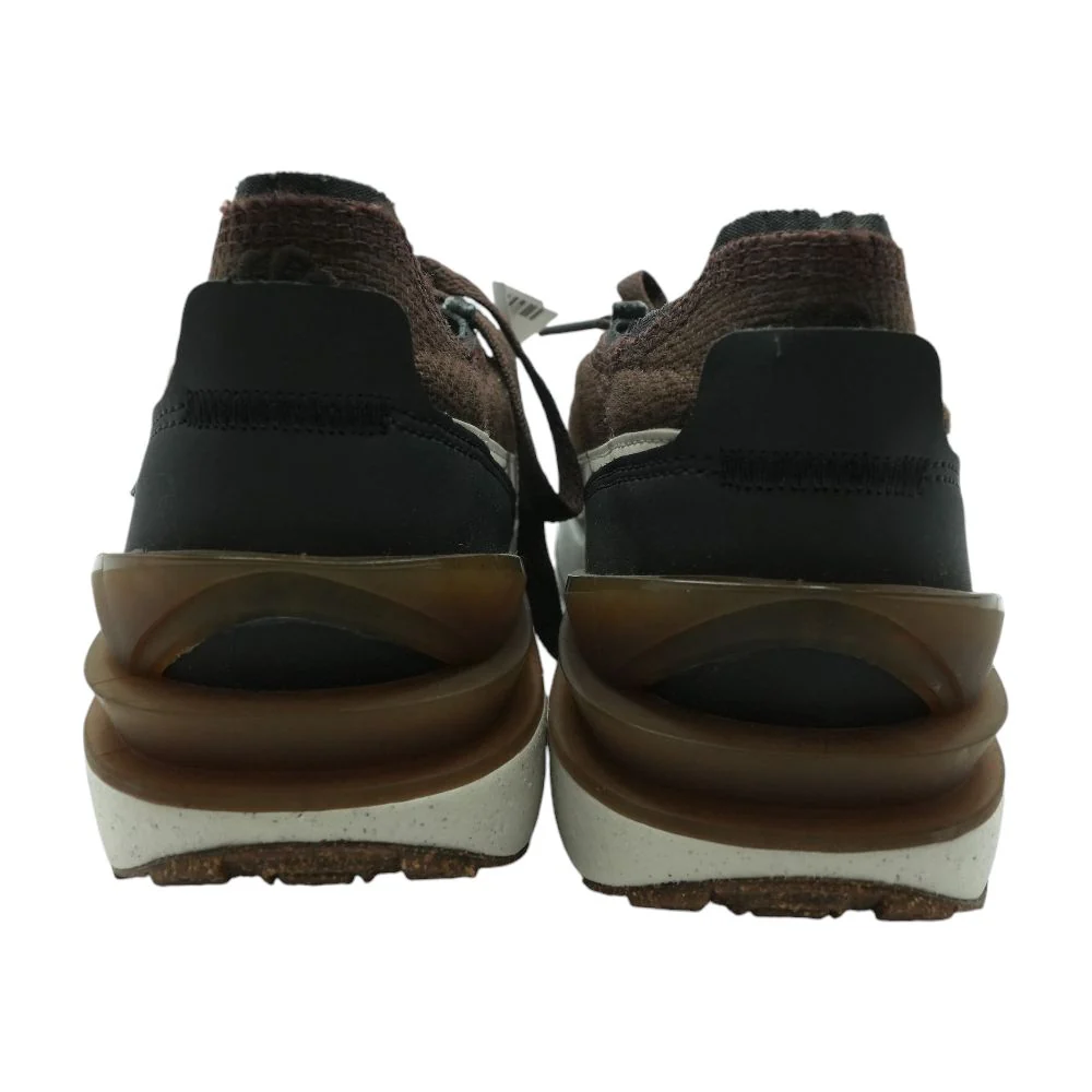 Waffle One SE Brown Low Top Athletic Shoes - Image 2