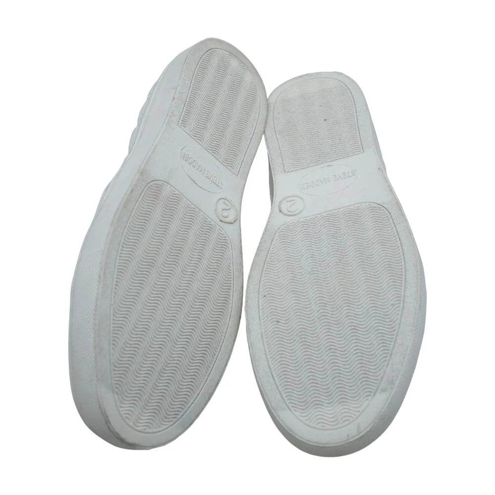 White Flats - Image 3