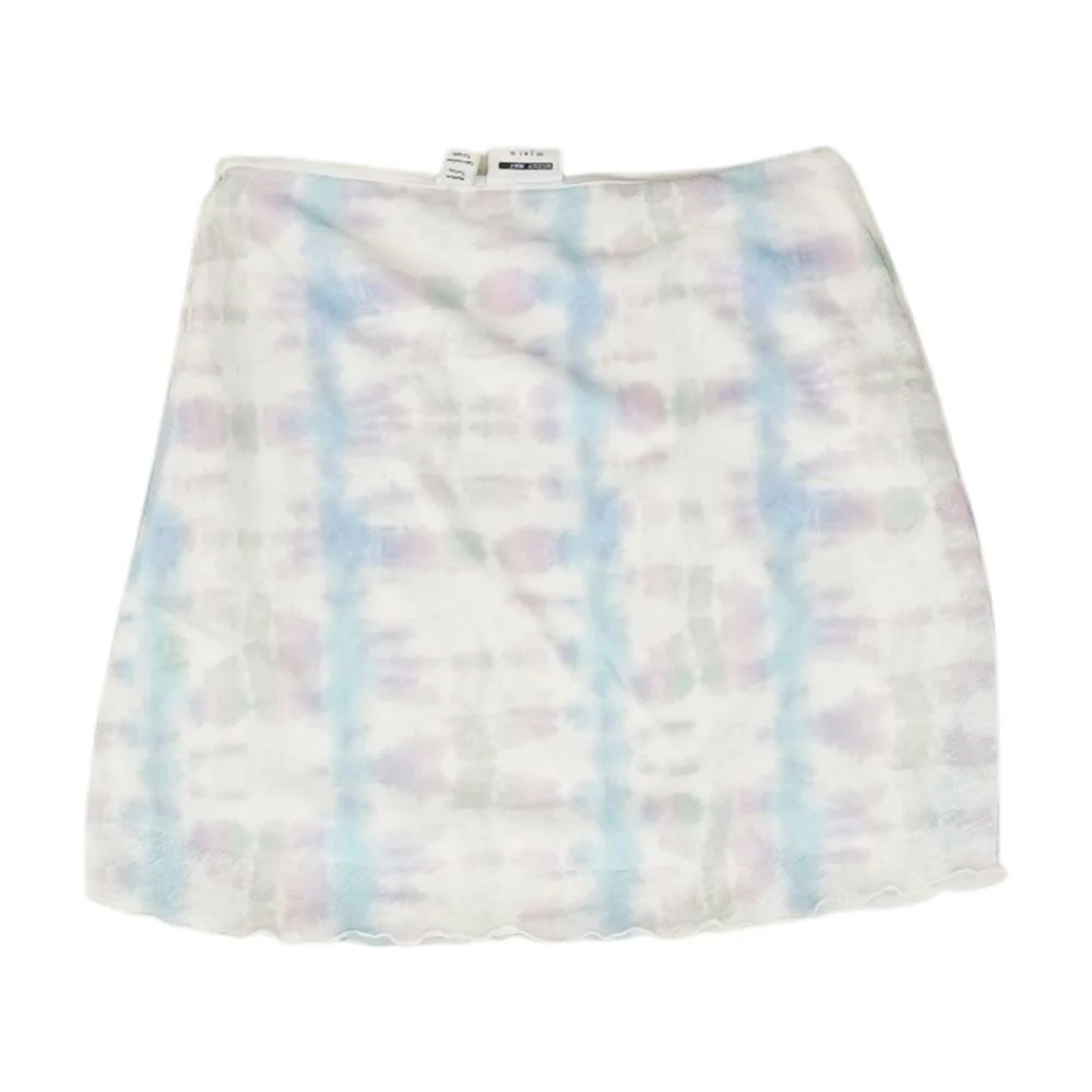 White Mini Skirt - Image 2