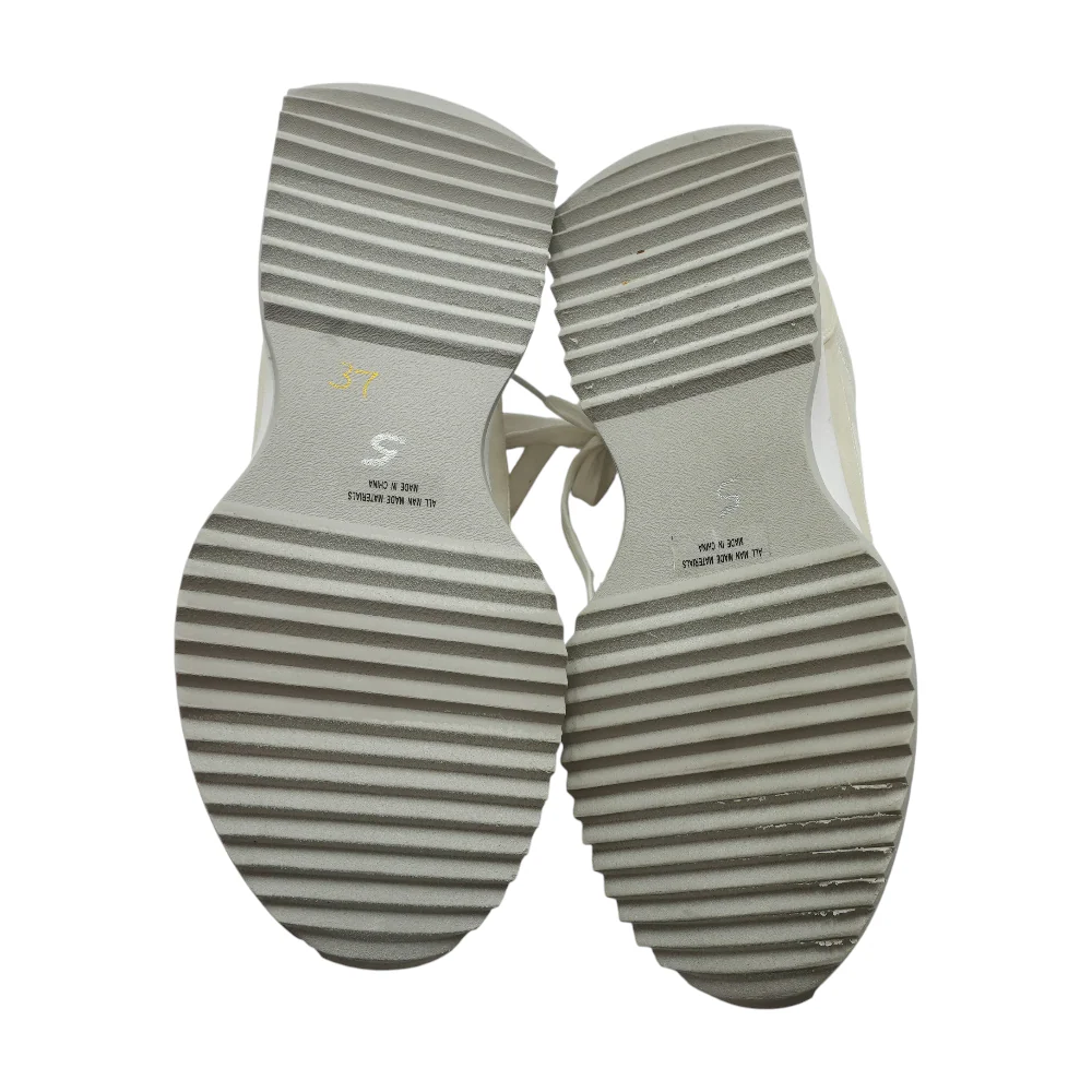 Bynx Sneakers Low-Top Athletic Shoes - Image 3