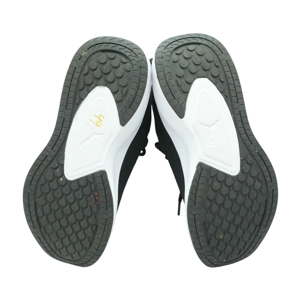Low-Top Athletic Shoes - Image 3