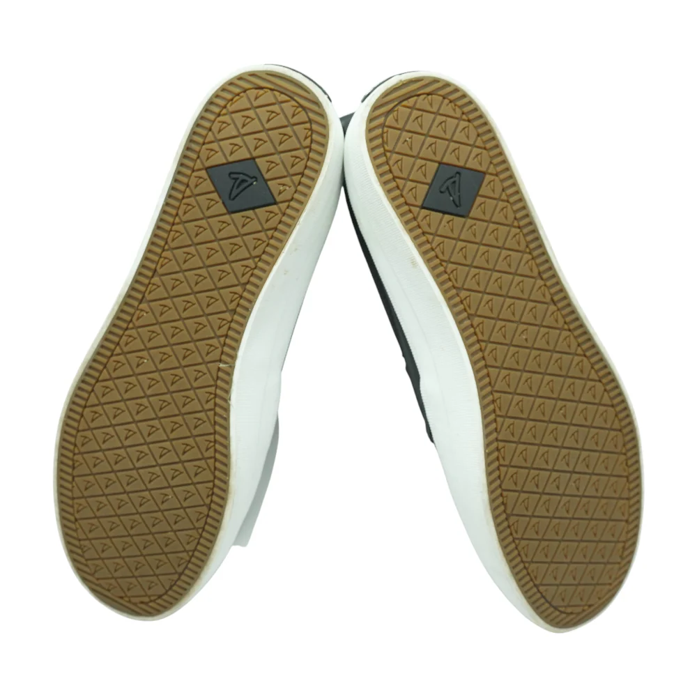 Crest Scallop Perf Low-Top Athletic Shoes - Image 3