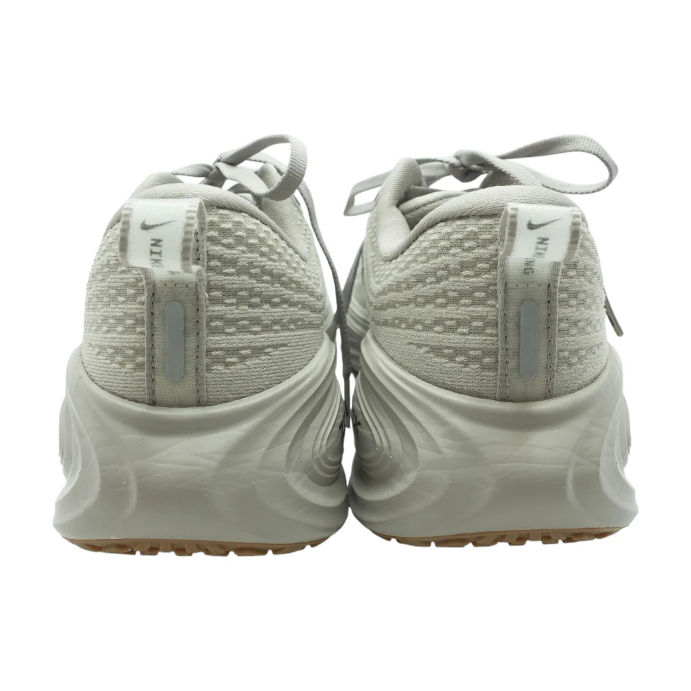 Vomero Plus Low-Top Athletic Shoes - Image 2