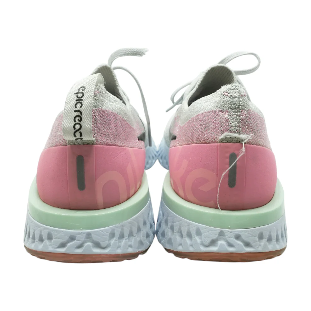 Epic React Flyknit Low-Top Athletic Shoes - Image 2