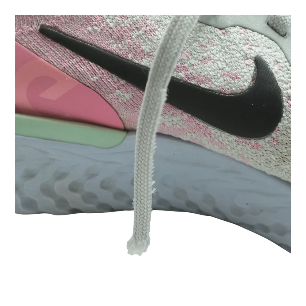 Epic React Flyknit Low-Top Athletic Shoes - Image 5