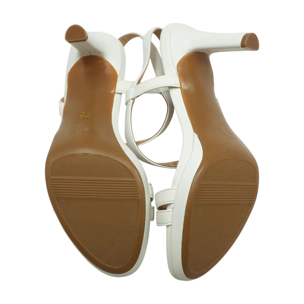 White Pump Heels - Image 3
