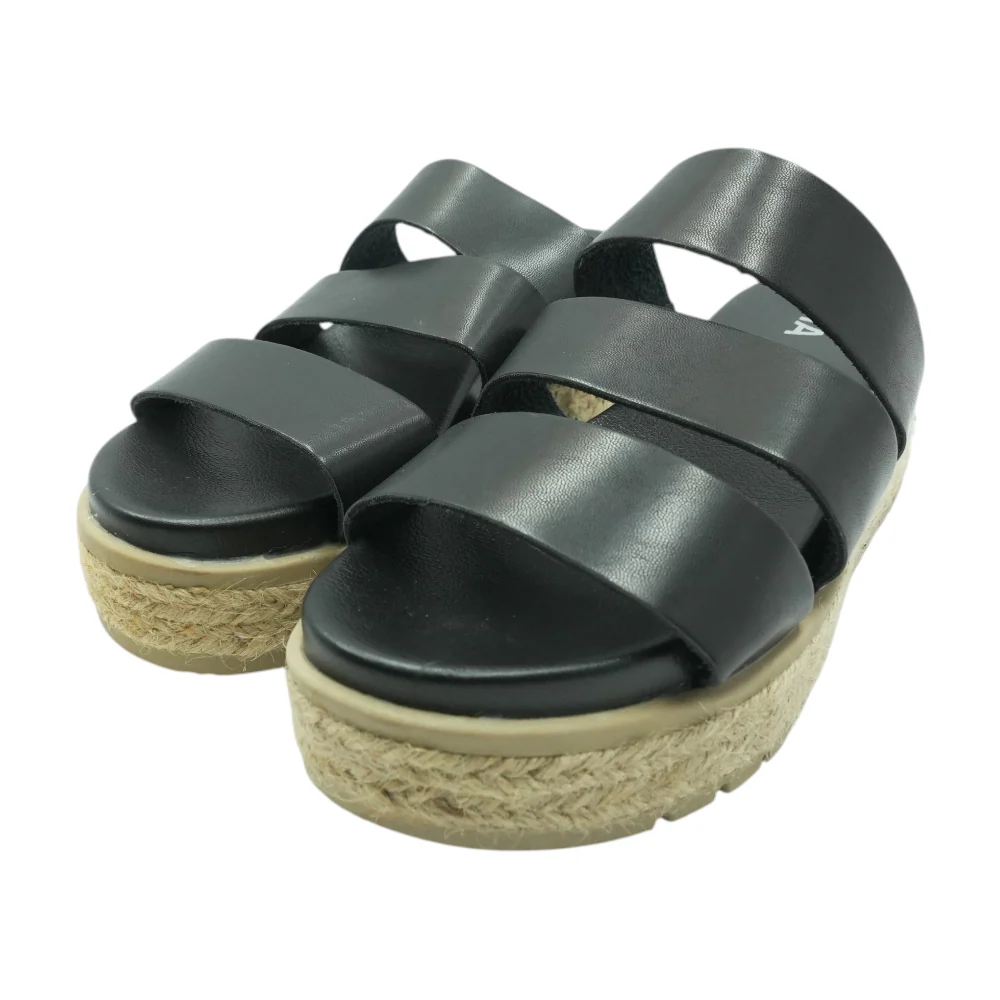 Black Wedged Sandals