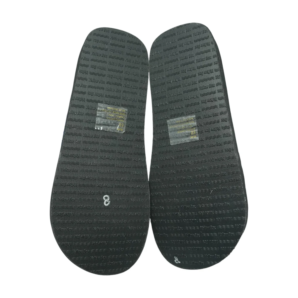 Pink Flip-Flop Sandals - Image 3