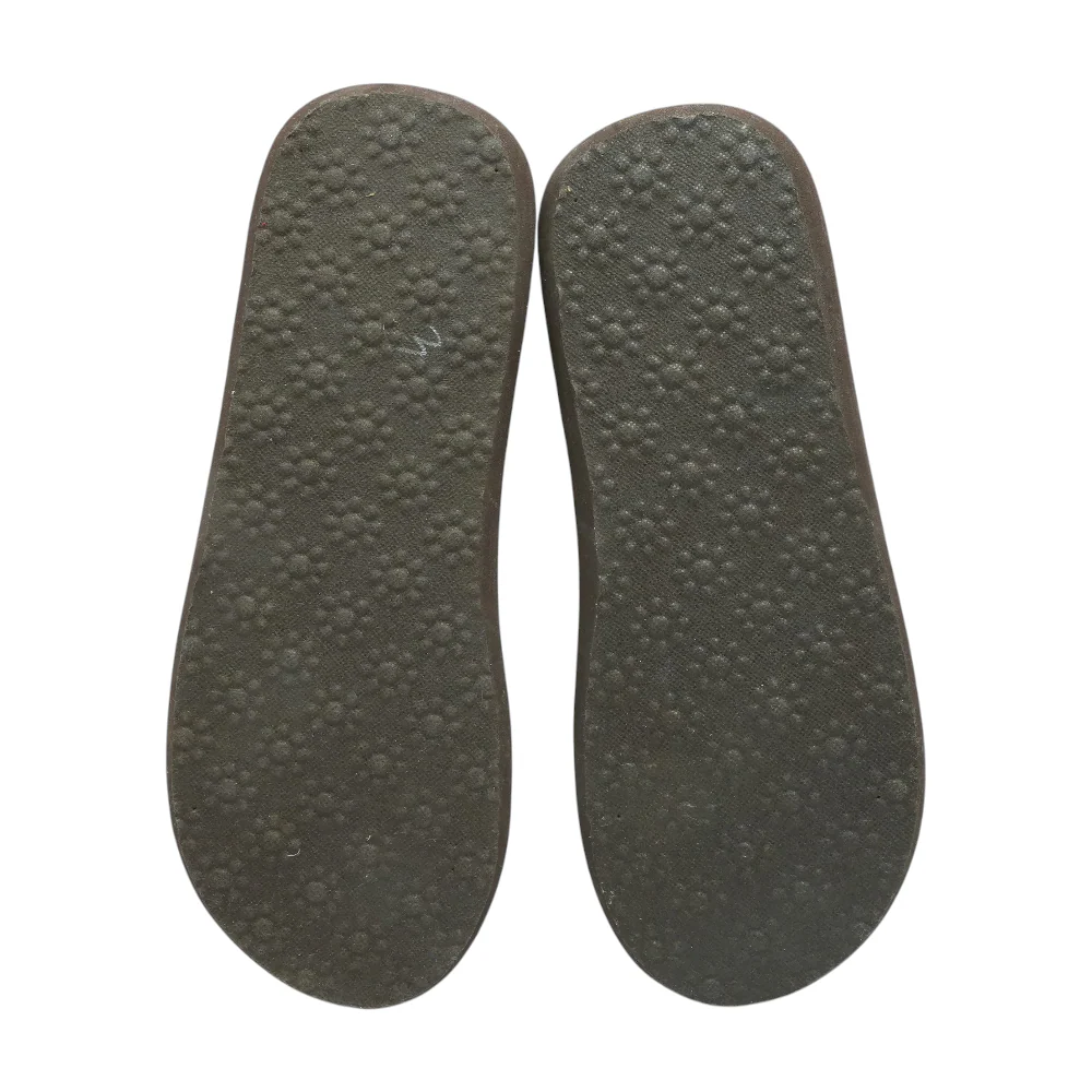Ivory Flip-Flop Sandals - Image 3