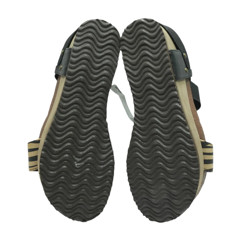 Black Wedged Sandals - Image 3