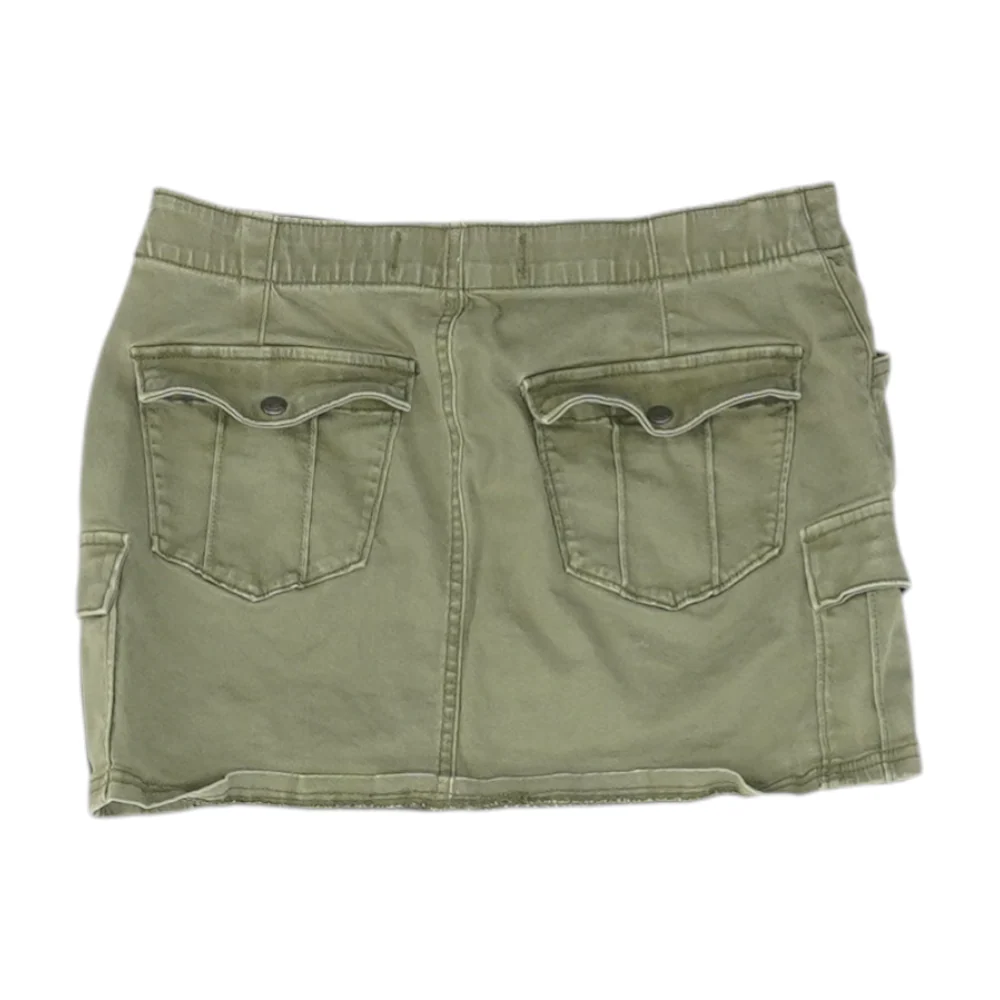 Green Skirt - Image 2